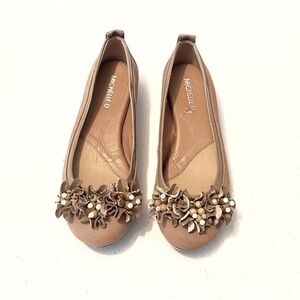 Michelle D leather floral slip on cushioned shoes flats brown tan beaded 7.5M